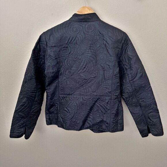 CHICO'S | Lightweight Quilted Navy Blue Jacket Mandarin| Size 1 (Medium, 8) - Picture 4 of 6